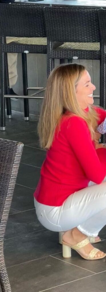 Alexandra Corey Feet (2 pictures)