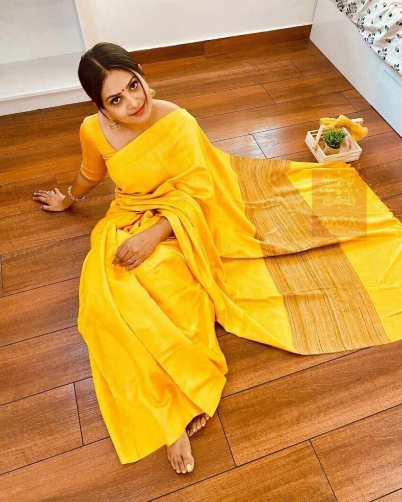 Gayathri Arun Feet (3 images)