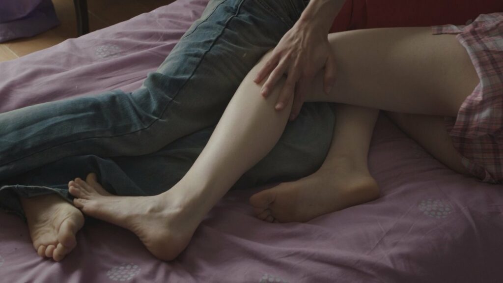 Jenna Thiam Feet (2 images)