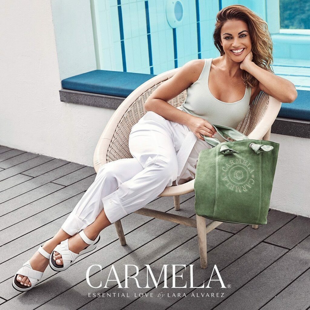 Lara Lvarez Feet