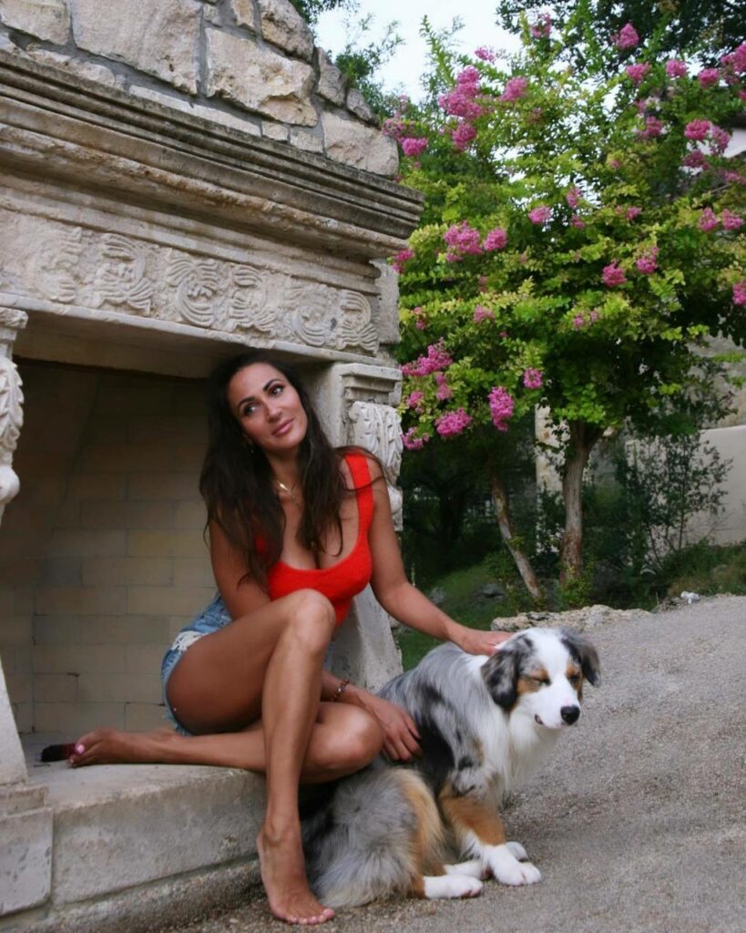 Sitara Hewitt Feet