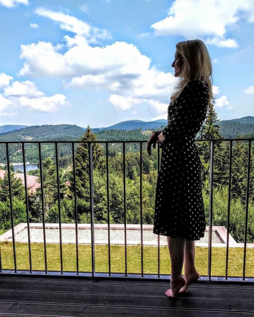 Lenka Spilarov Feet