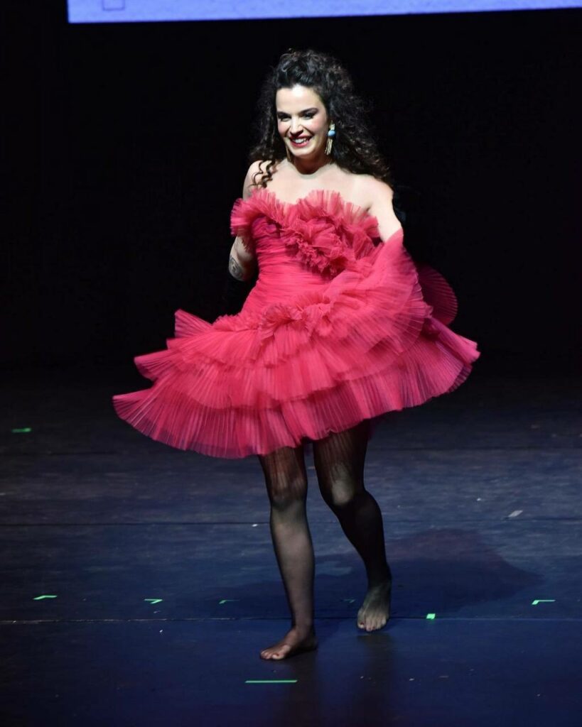 Asli Bekiroglu Feet