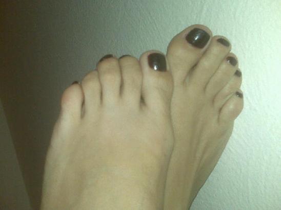 Alessandra Rosaldo Feet