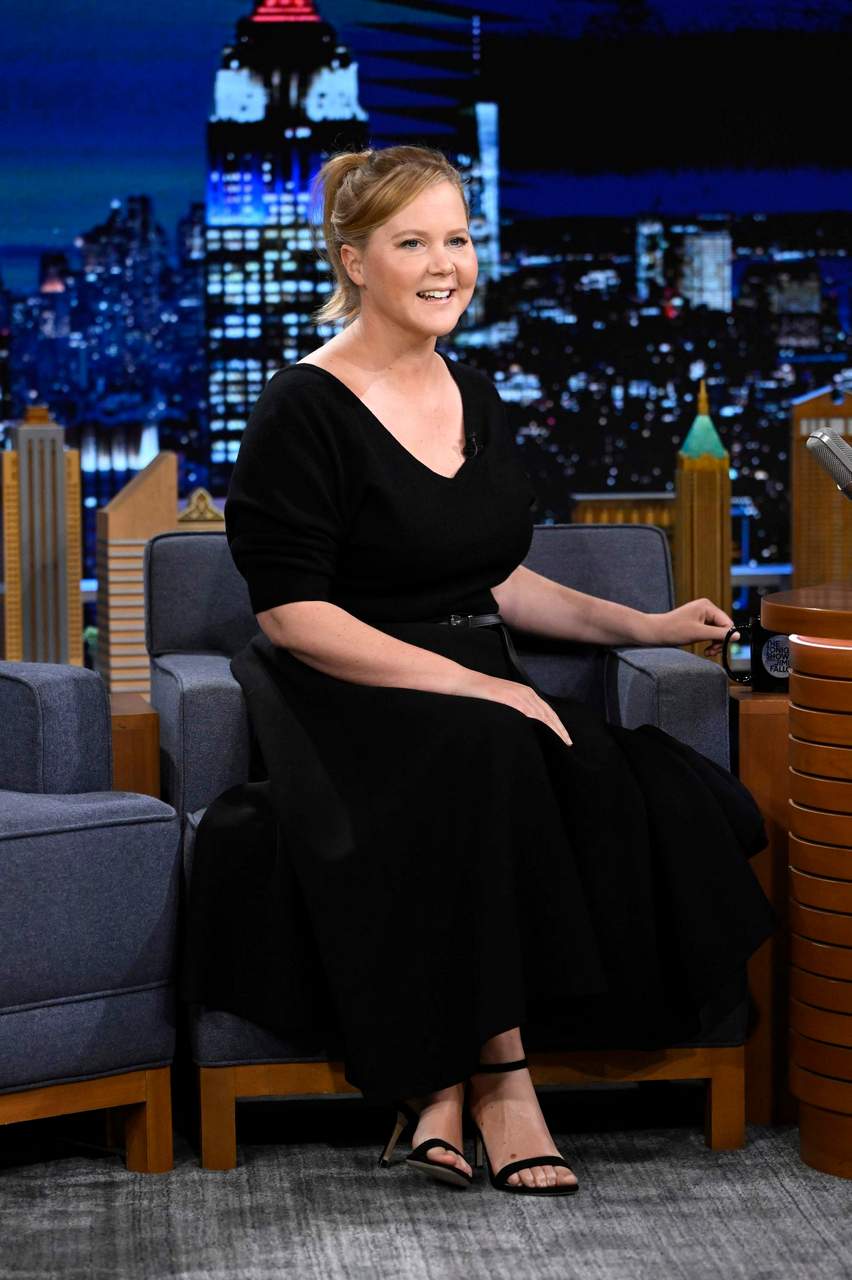 Amy Schumer Feet