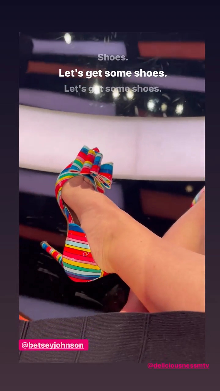 Angela Kinsey Feet