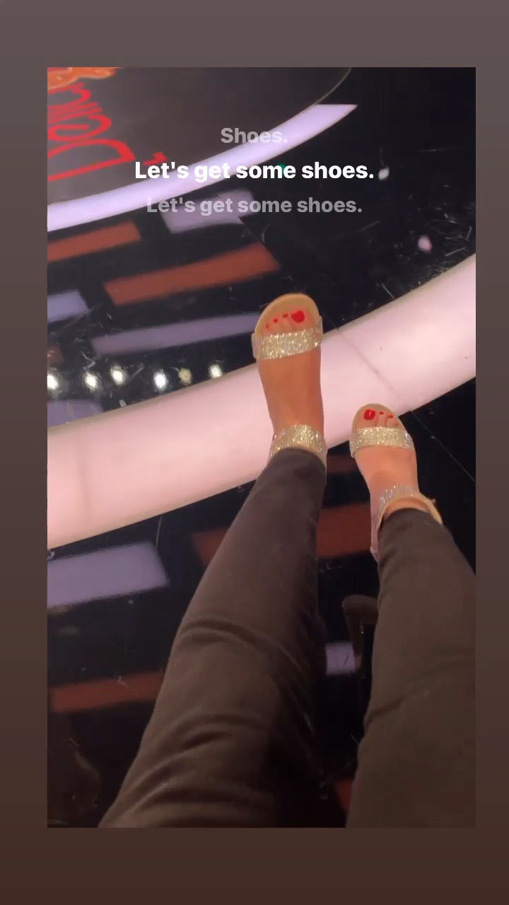 Angela Kinsey Feet