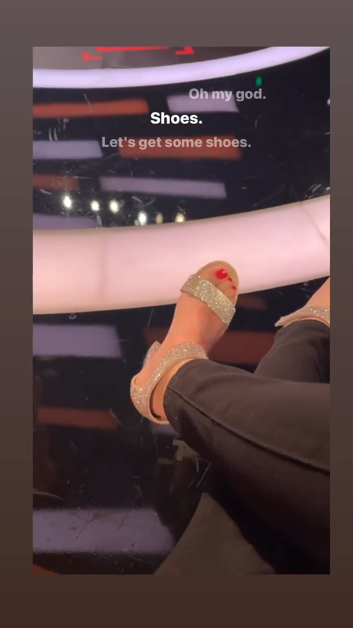 Angela Kinsey Feet