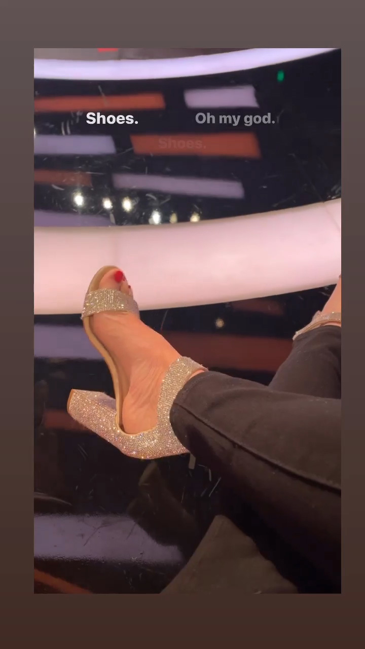 Angela Kinsey Feet