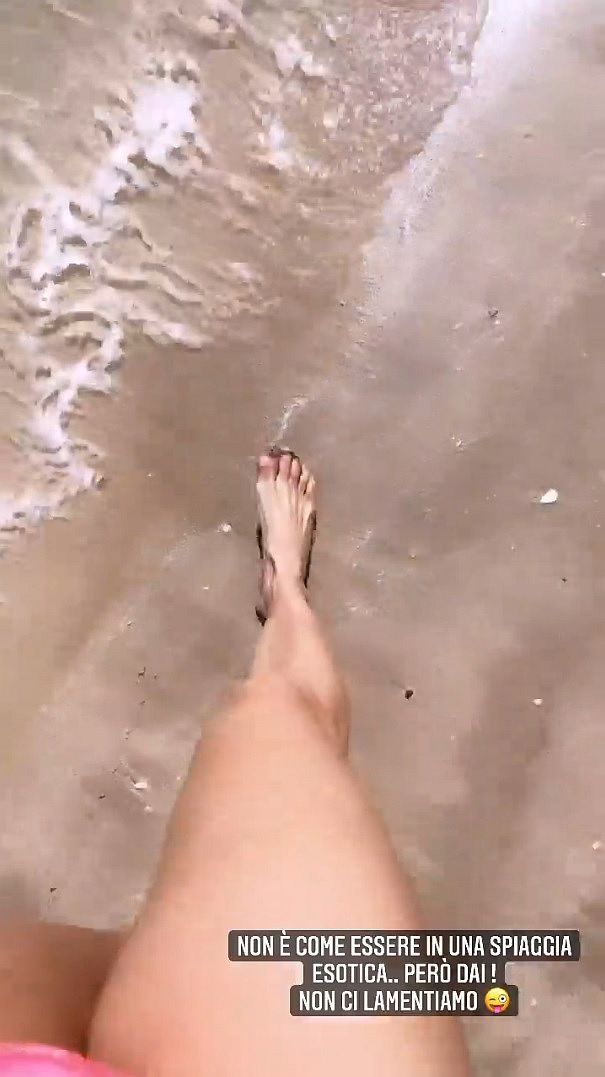 Arianna Bertoncelli Feet