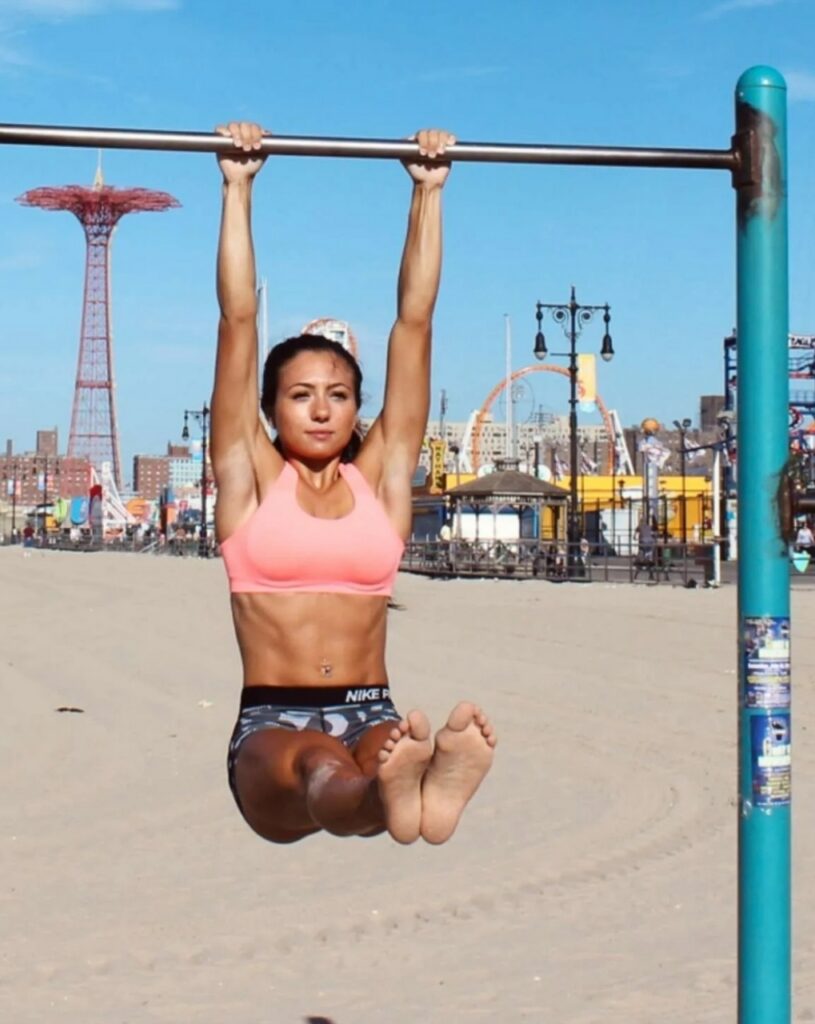 Ashley Nocera Feet (4 sexy photos)