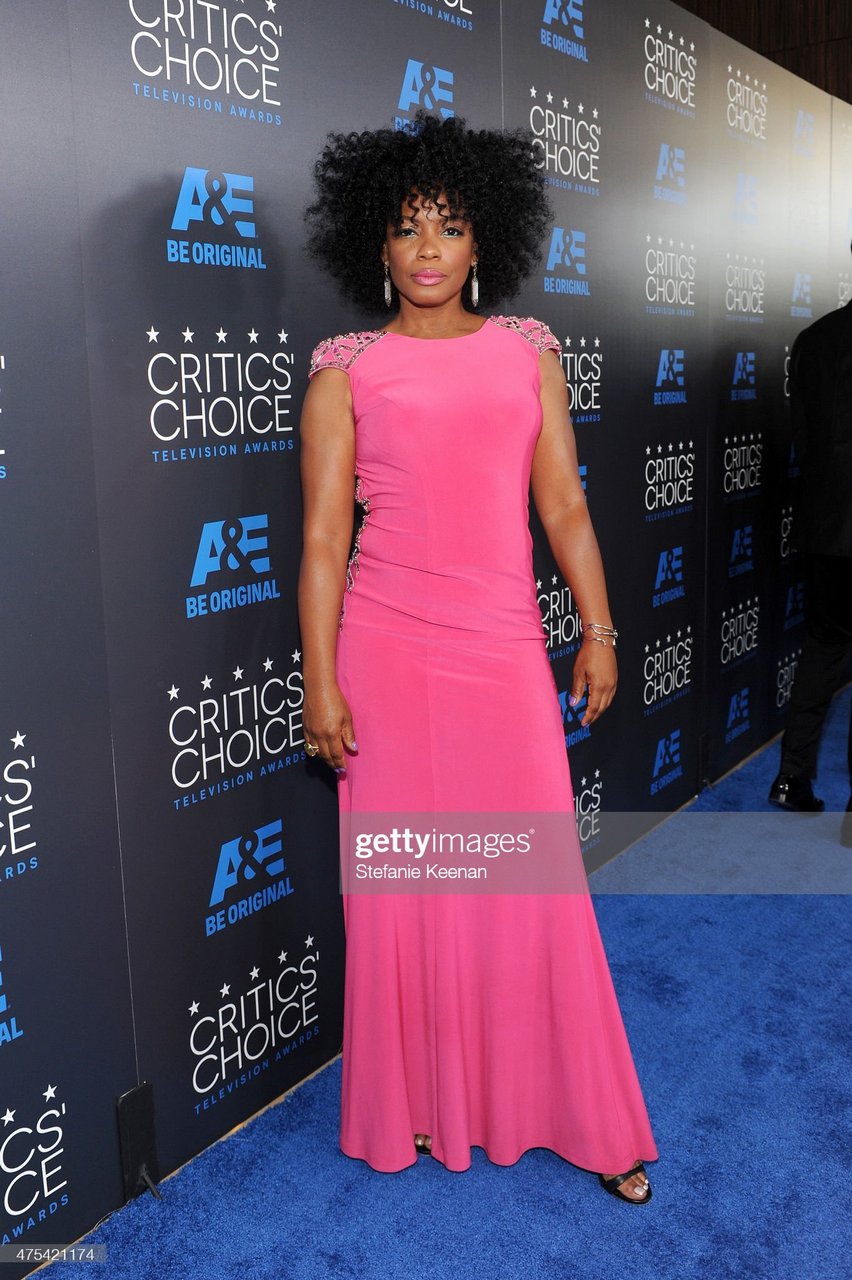 Aunjanue Ellis Feet