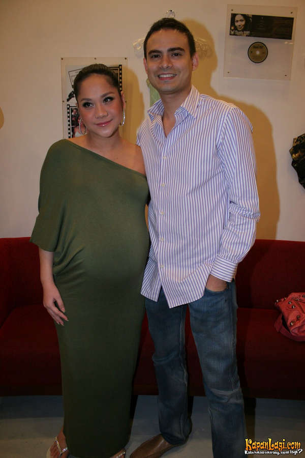 Bunga Citra Lestari Feet