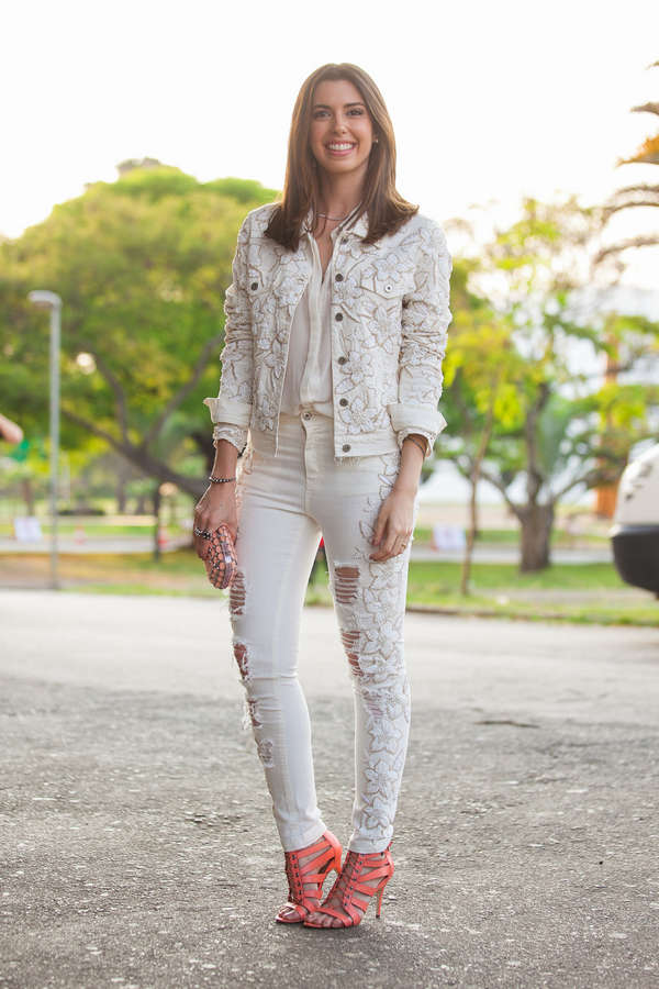 Camila Coutinho Feet