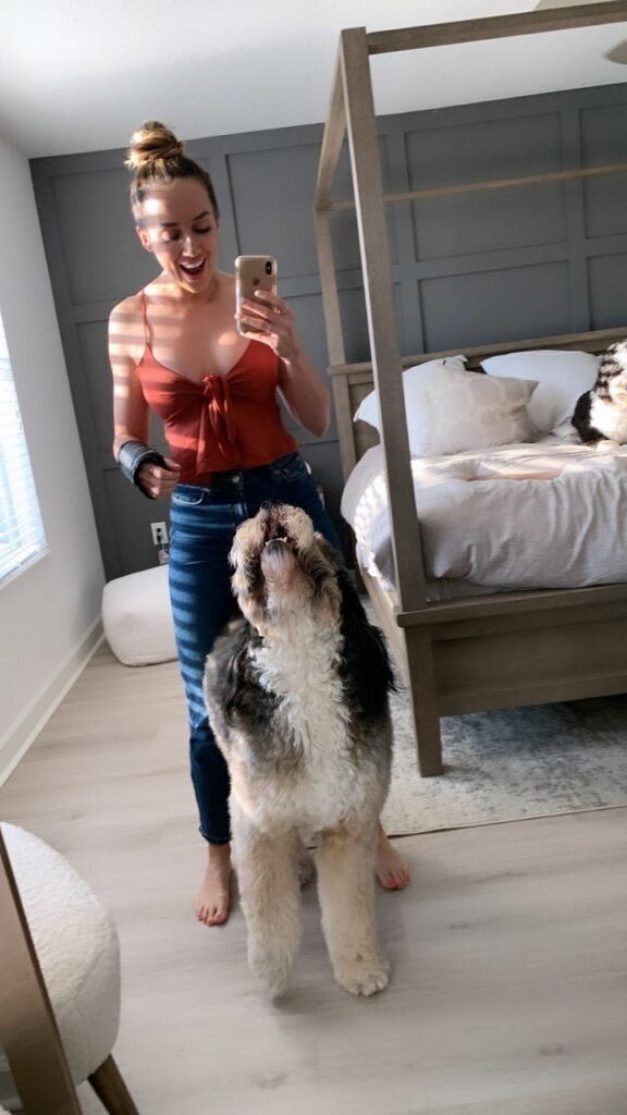 Chelsea Green Feet (2 photos)