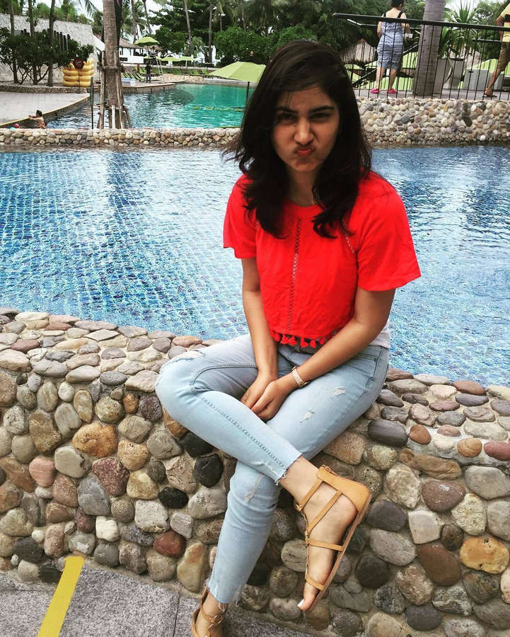 Disha Parmar Feet