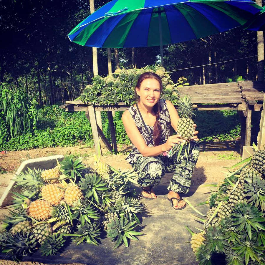 Evelina Bledans Feet