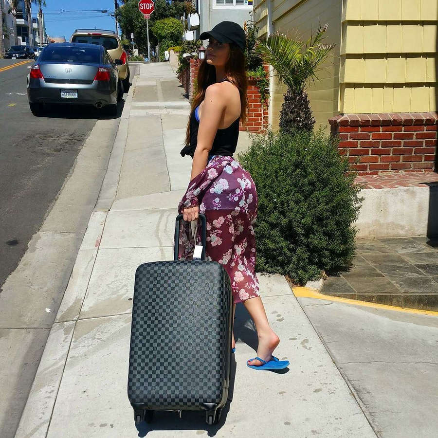 Hannah Stocking Feet