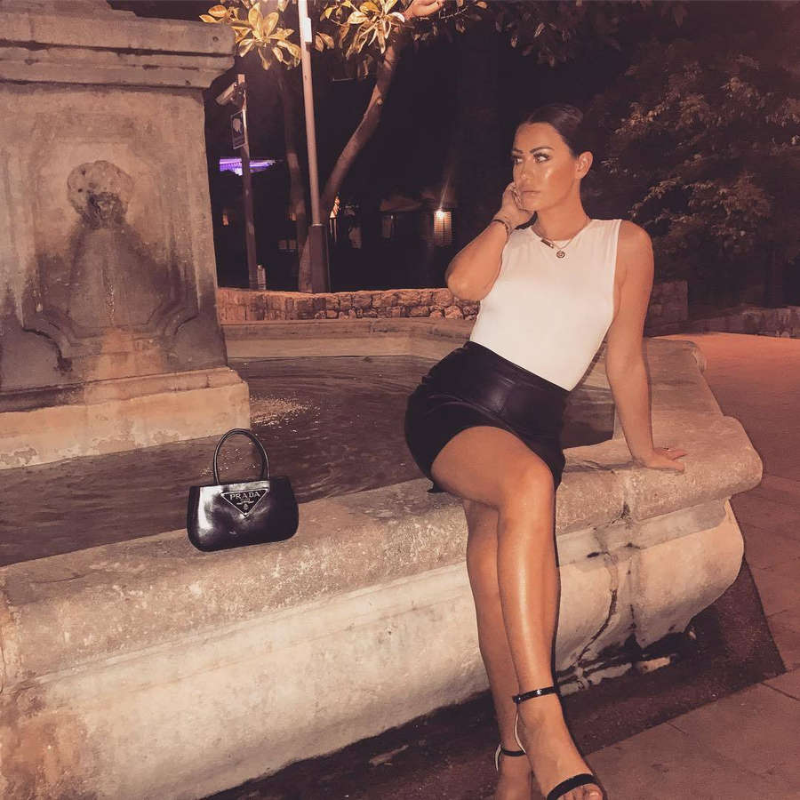 Harriette Harper Feet