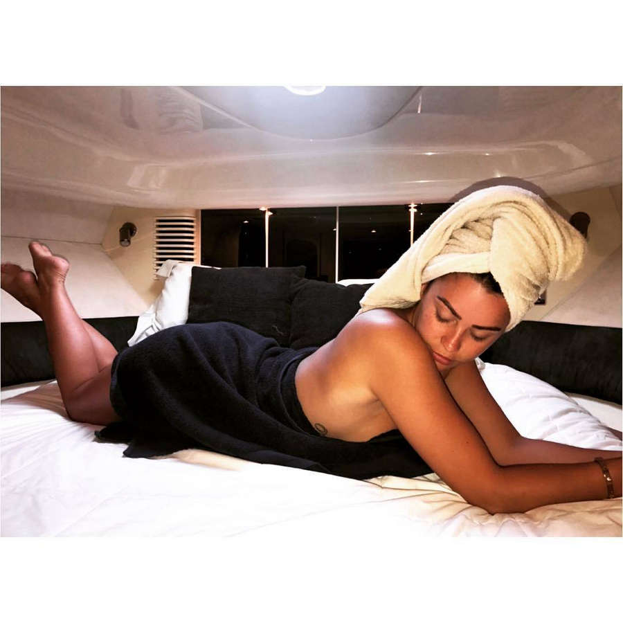 Harriette Harper Feet