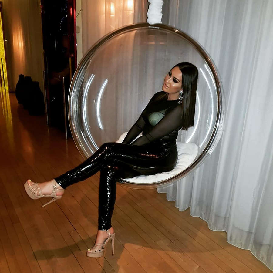 Harriette Harper Feet