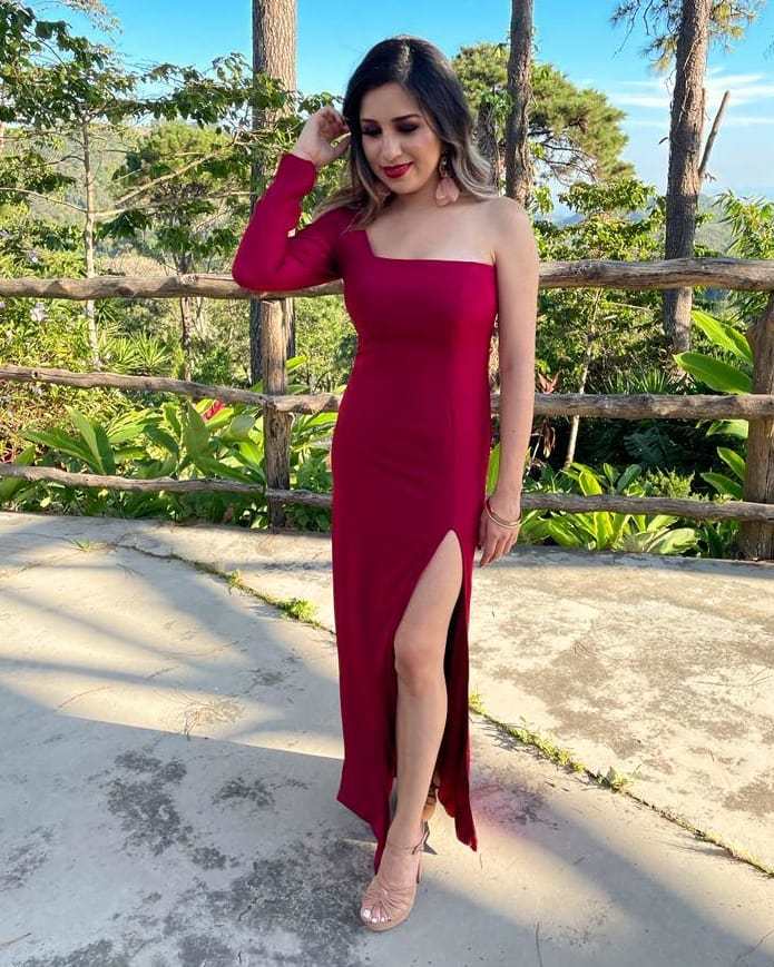 Ivonne Renderos Feet