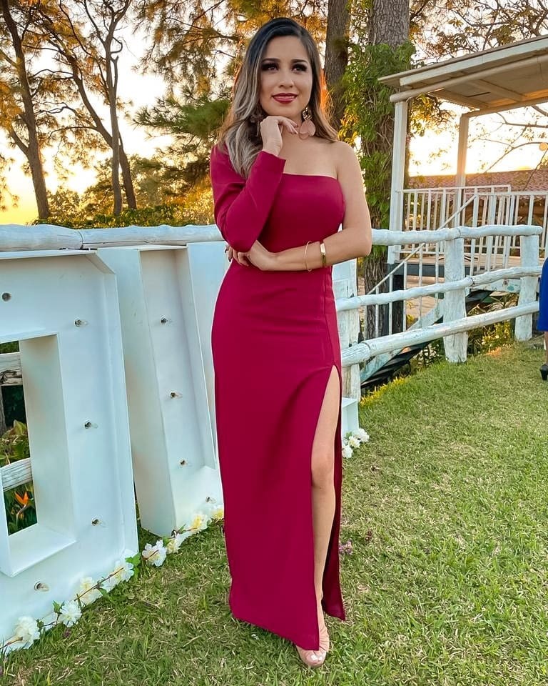 Ivonne Renderos Feet