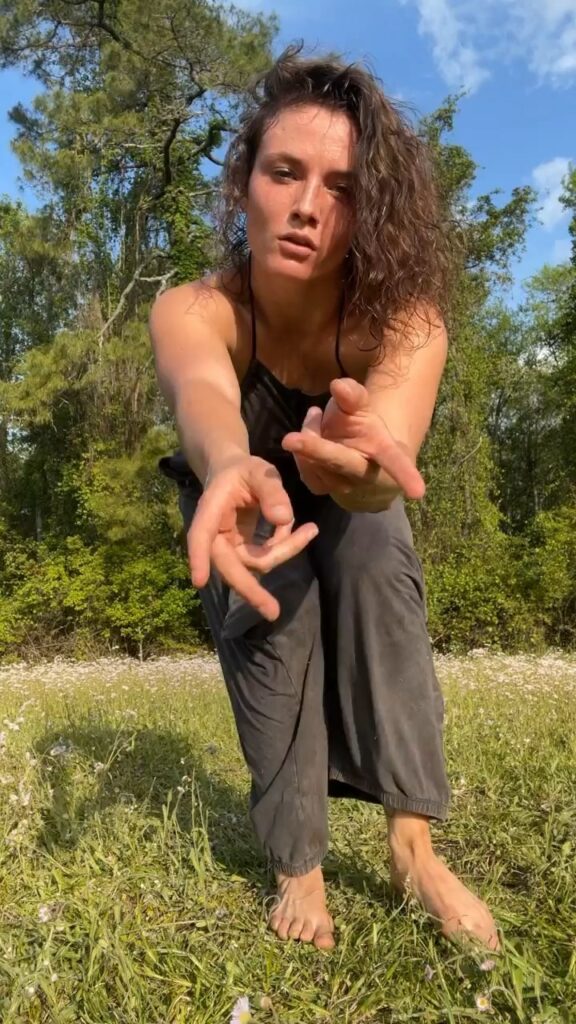 Jade Chynoweth Feet (9 sexy photos)