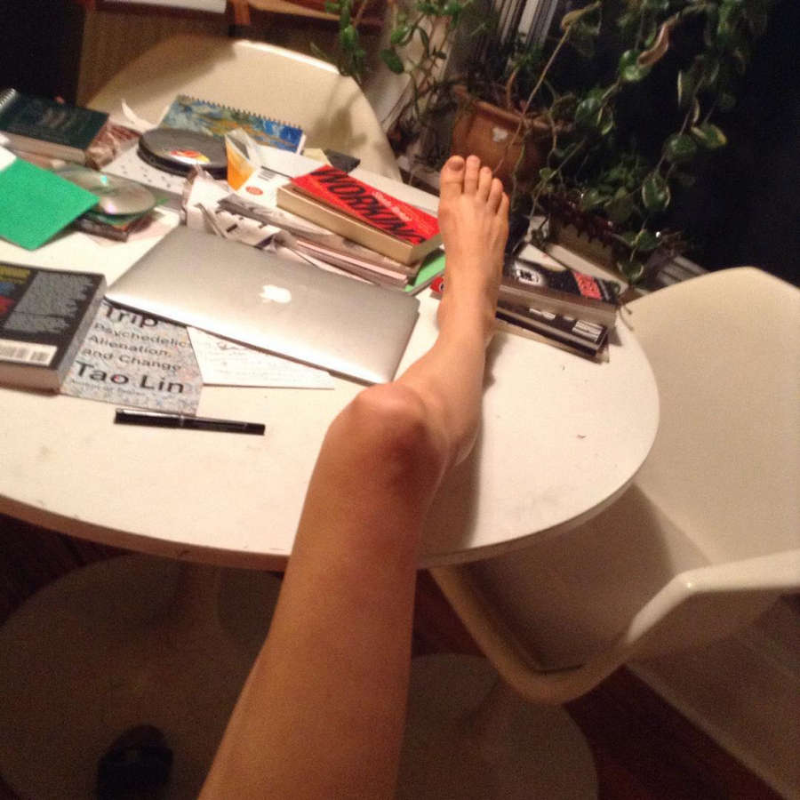 Juliana Hatfield Feet