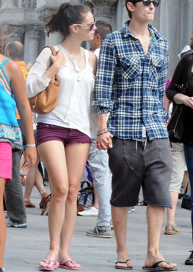 Kaya Scodelario Feet