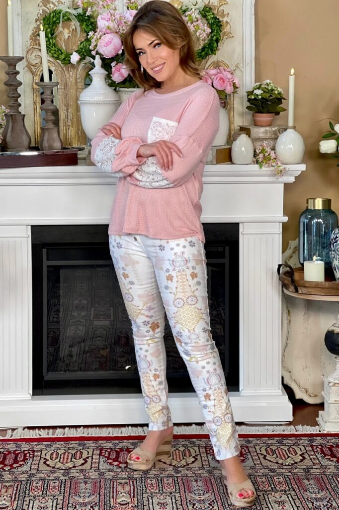 Lisa Robertson Feet (2 sexy photos)
