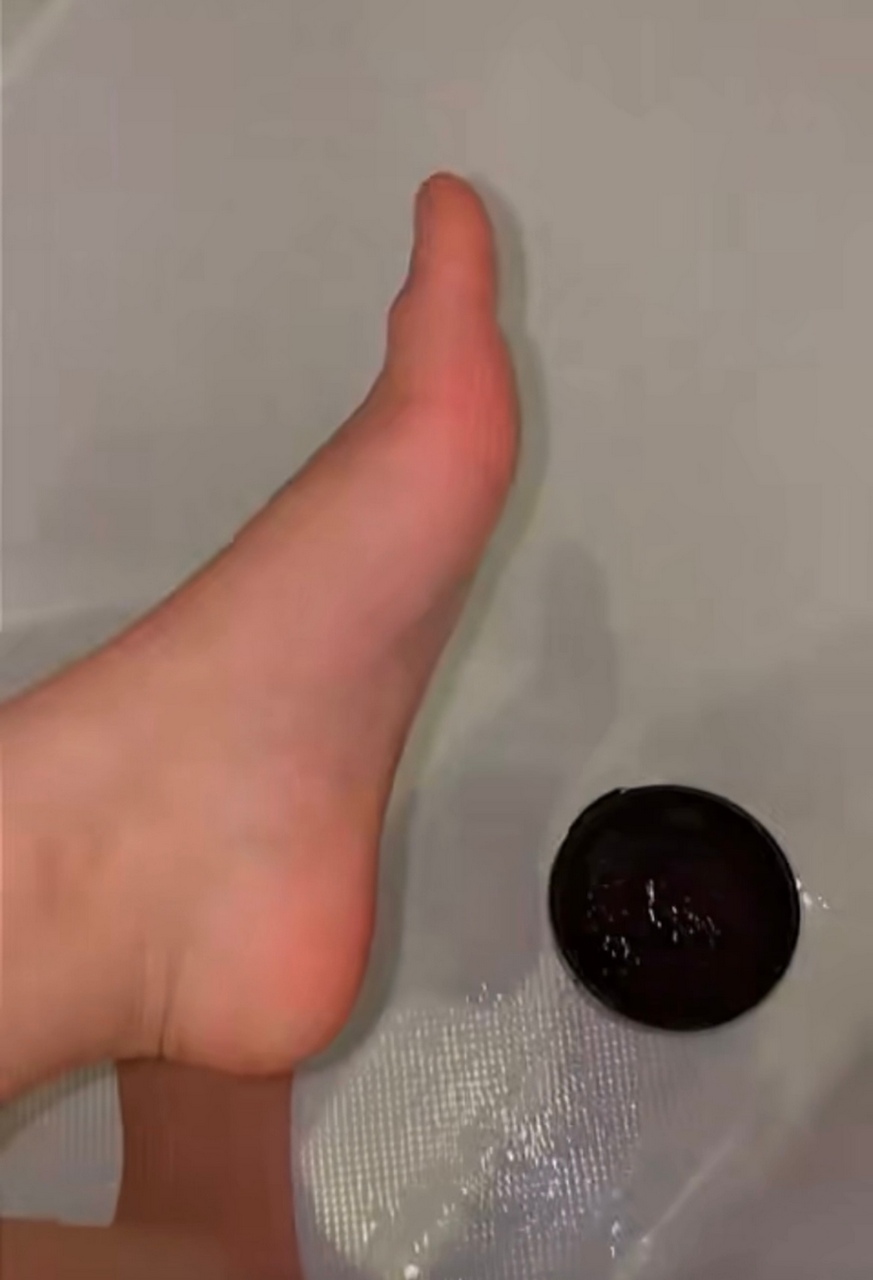 Lulu Alhassan Feet