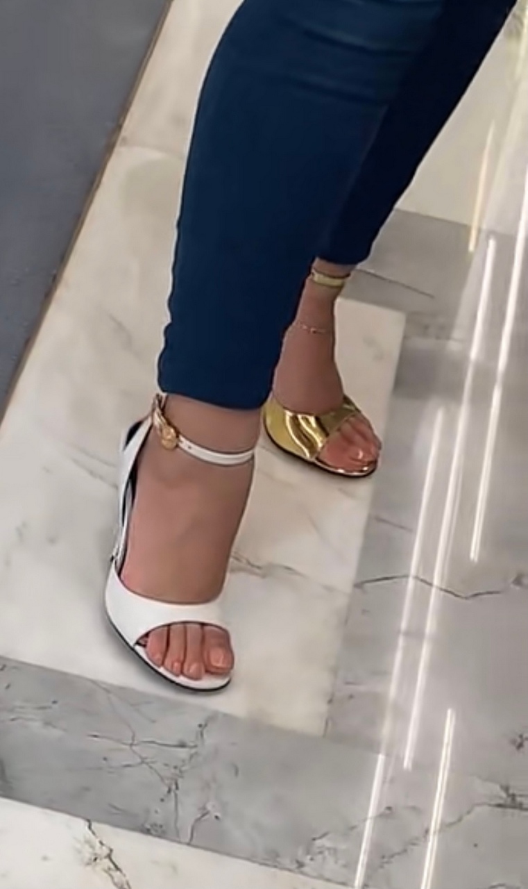 Lulu Alhassan Feet