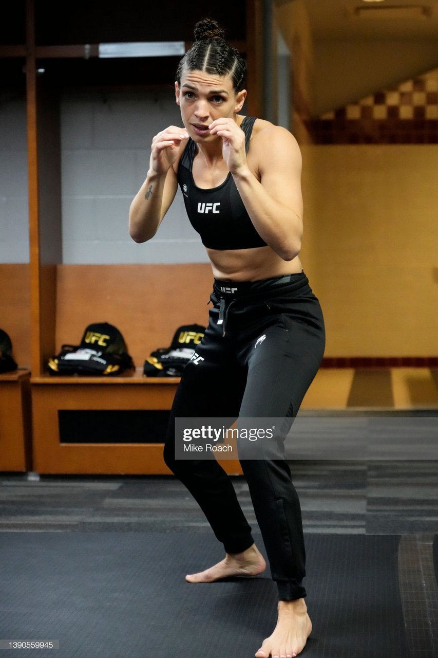 Mackenzie Dern Feet