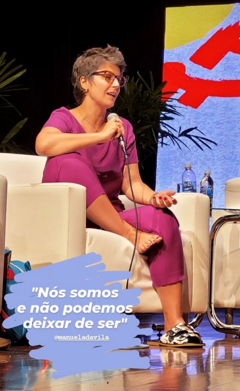 Manuela D Vila Feet