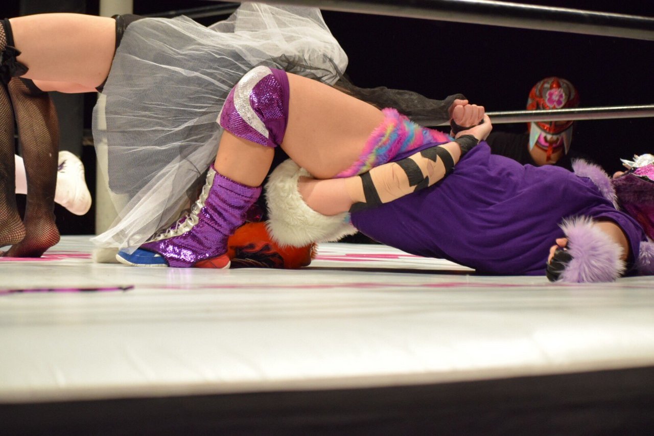 Mayu Iwatani Feet