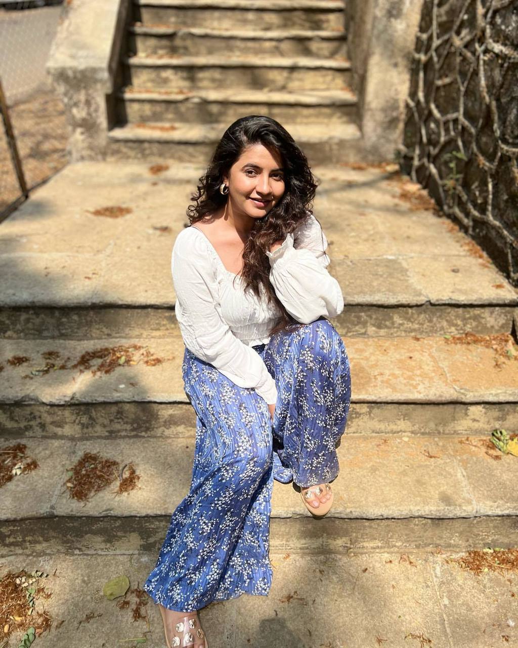 Meera Deosthale Feet