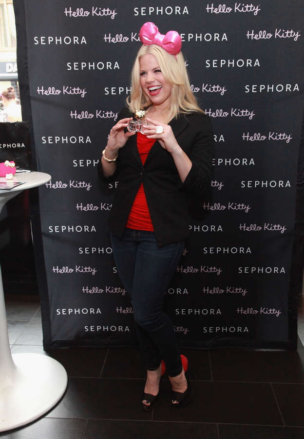 Megan Hilty Feet