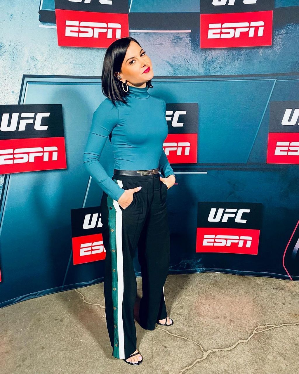 Megan Olivi Feet