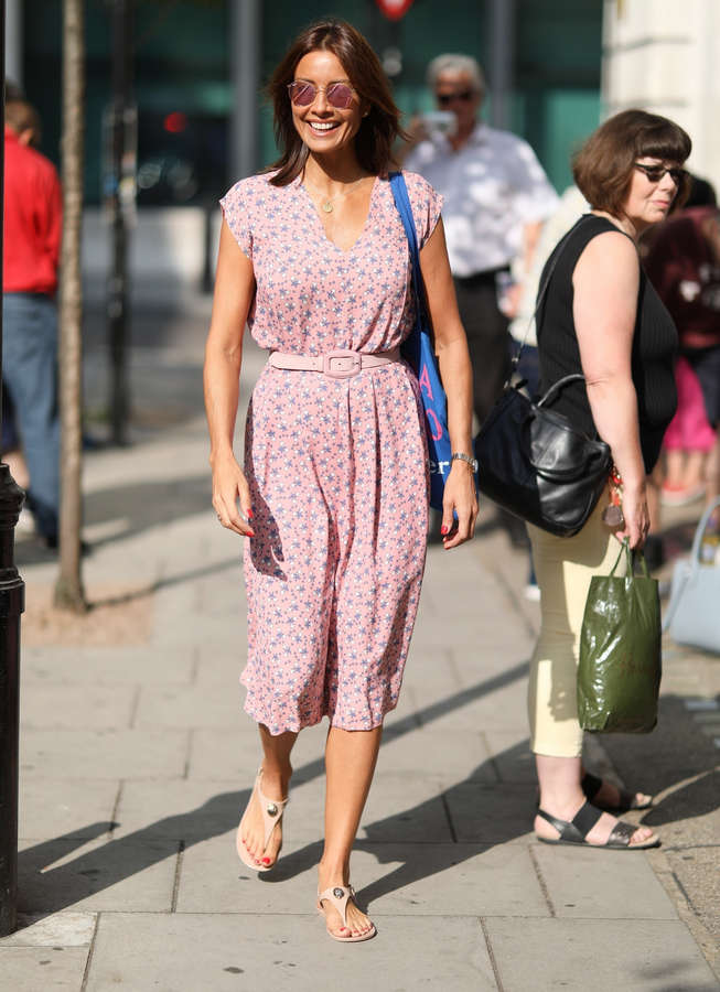 Melanie Sykes Feet