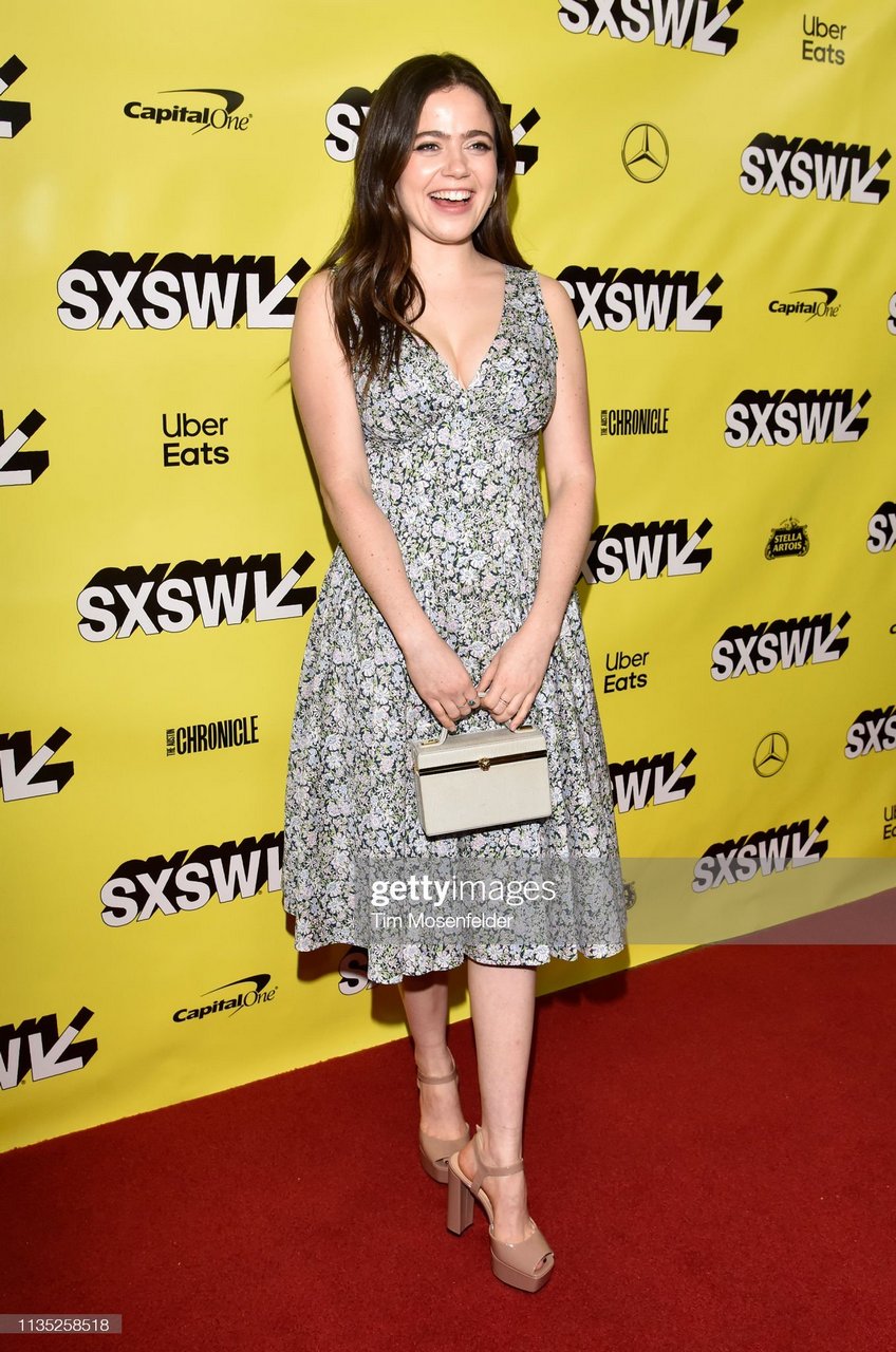 Molly Gordon Feet