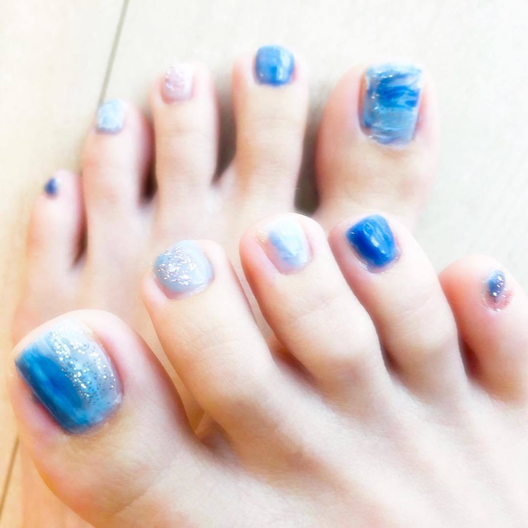 Momoka Ariyasu Feet