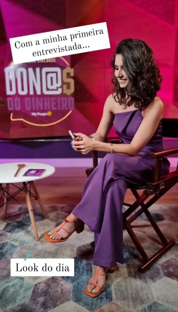 Nathalia Arcuri Feet (3 images)