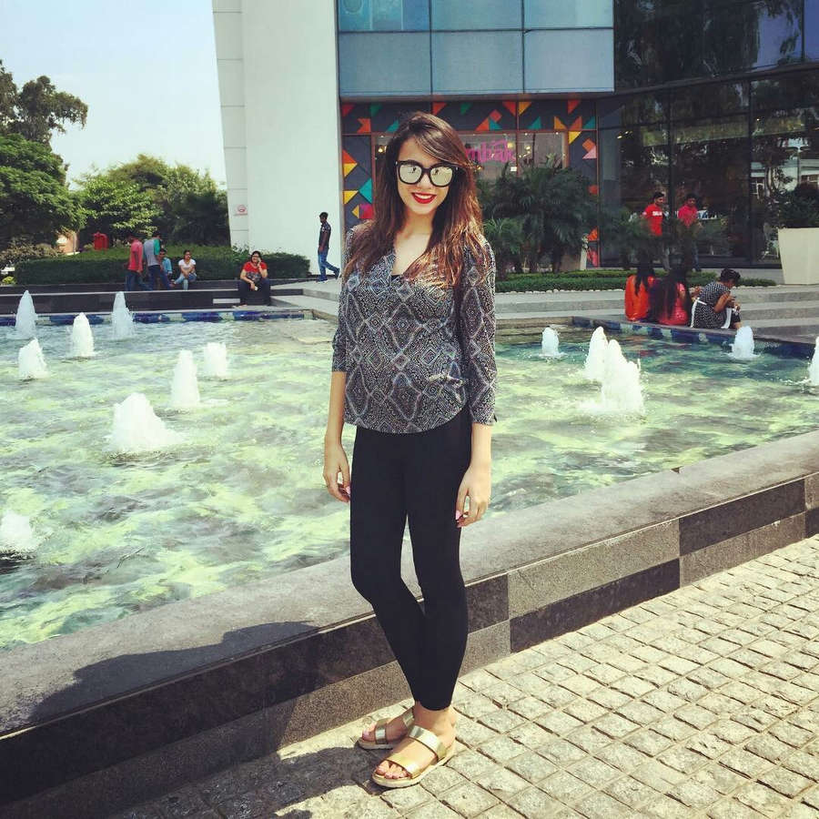 Nitibha Kaul Feet