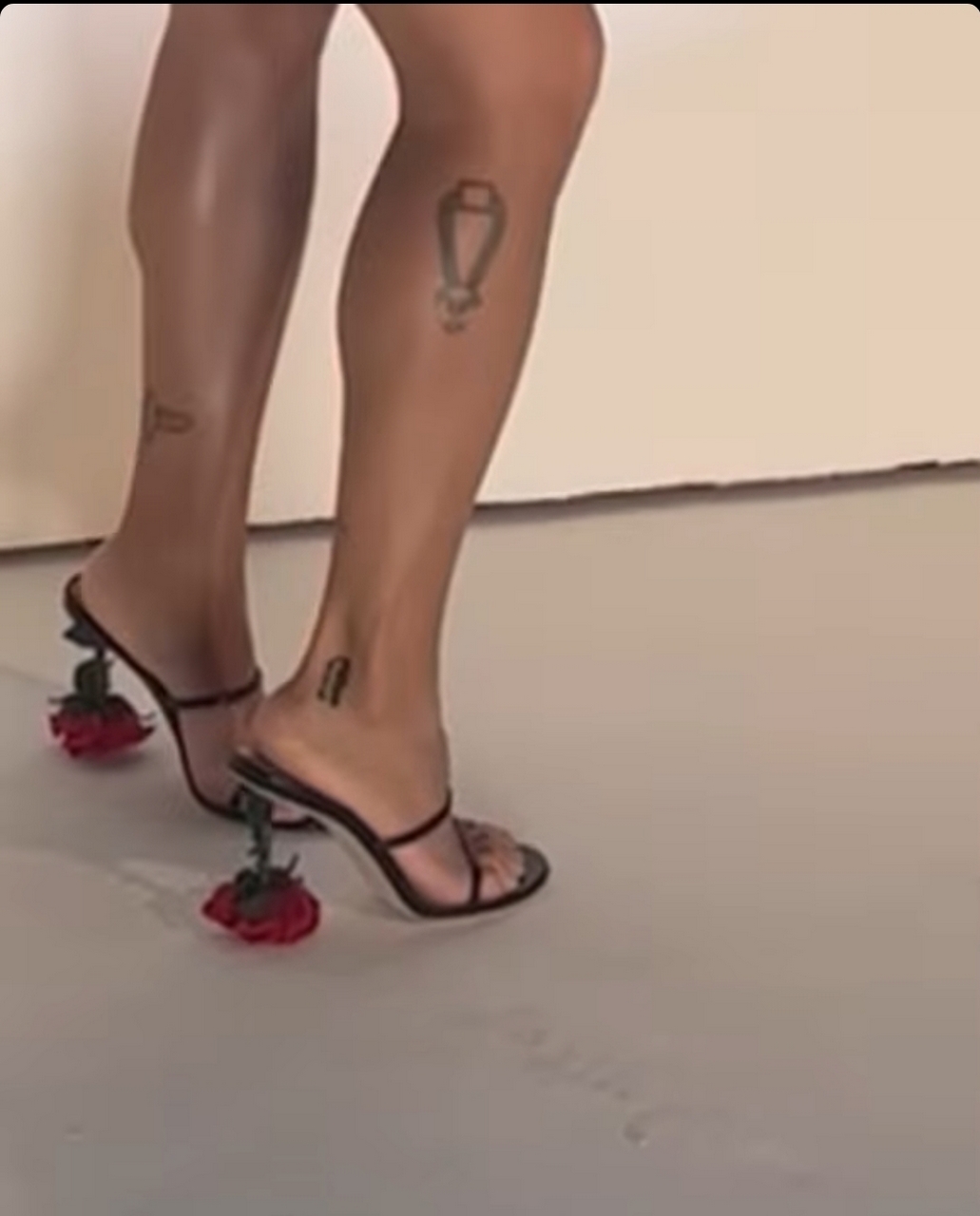 Peggy Gou Feet