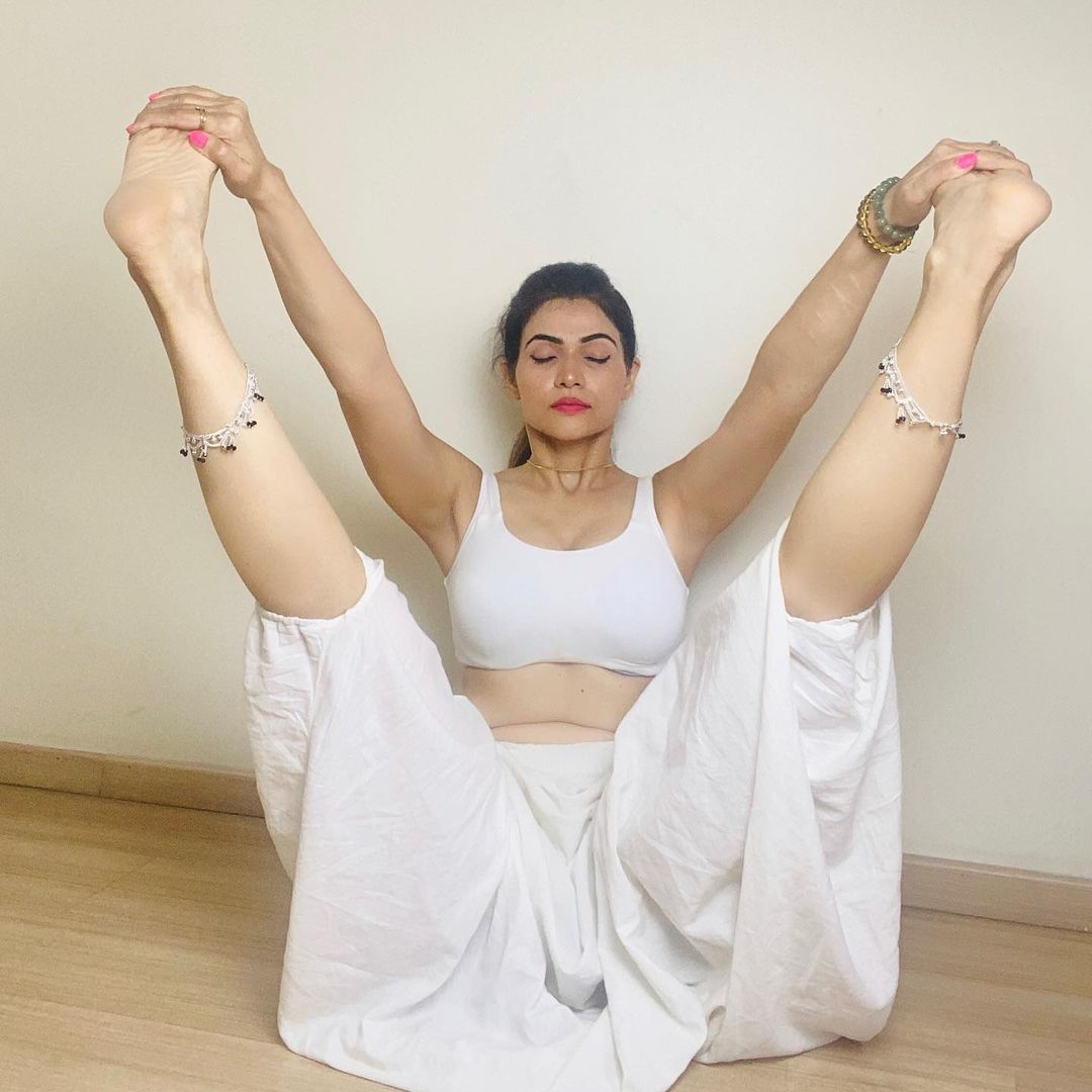 Poonam Yadav Feet