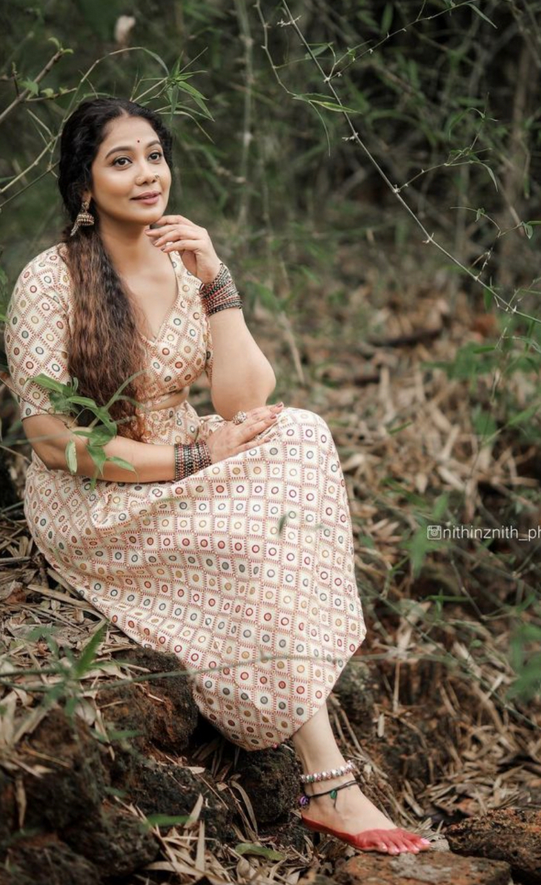 Rachana Narayanankutty Feet