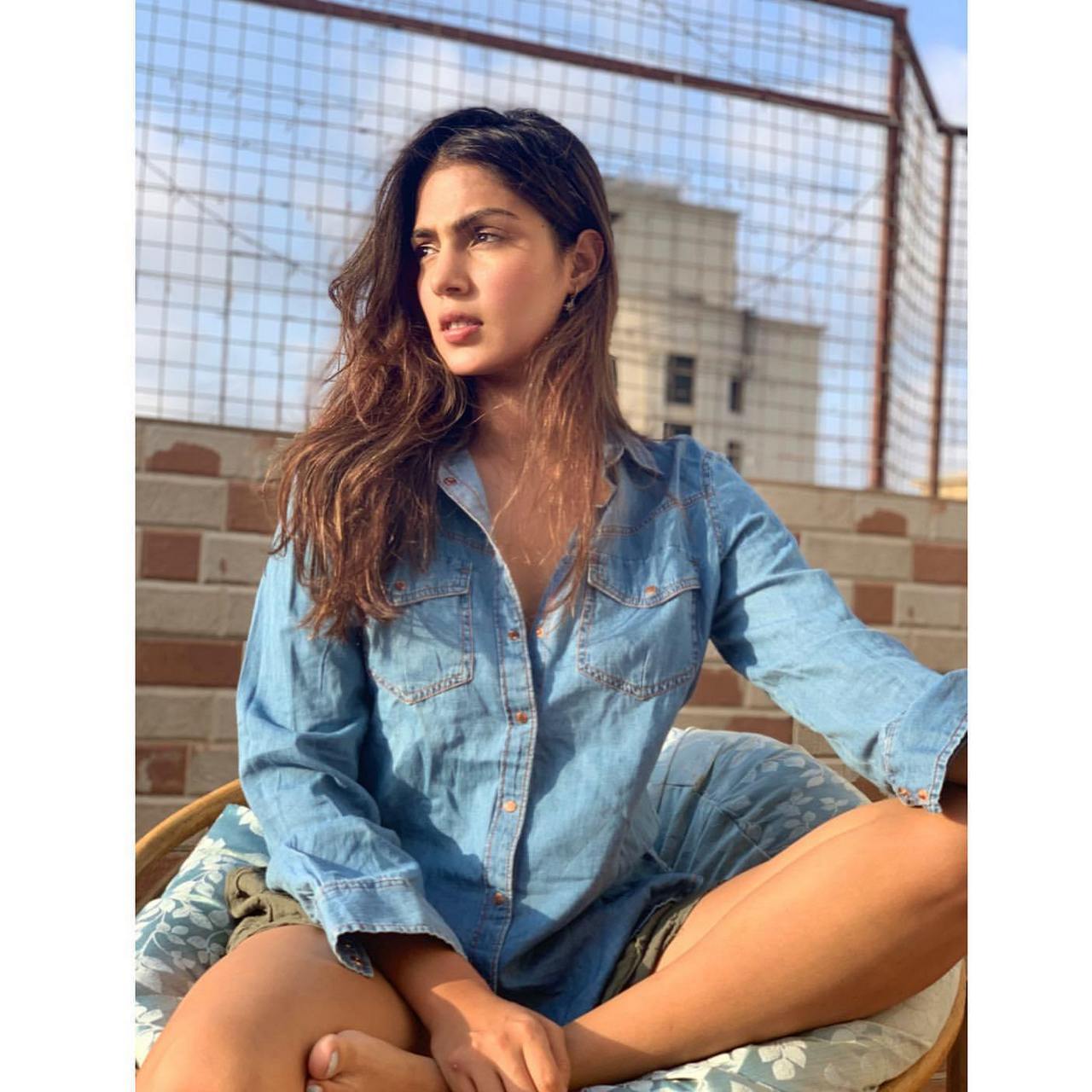 Rhea Chakraborty Feet