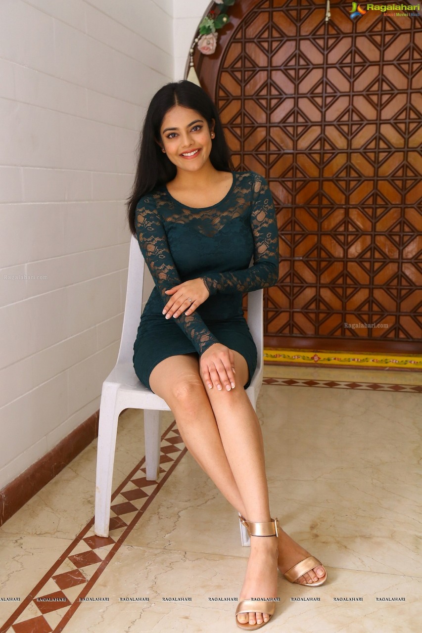 Riddhi Kumar Feet