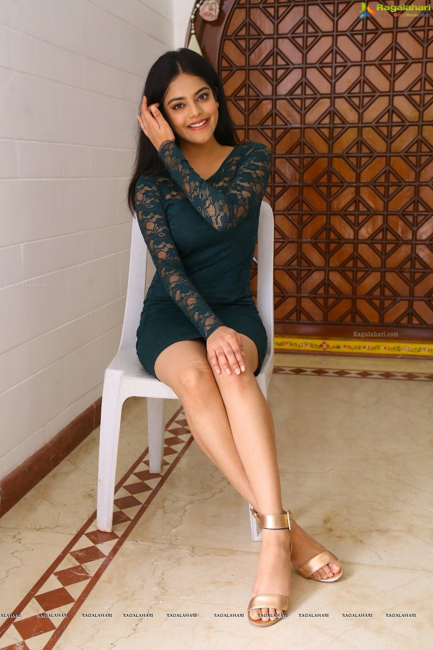 Riddhi Kumar Feet